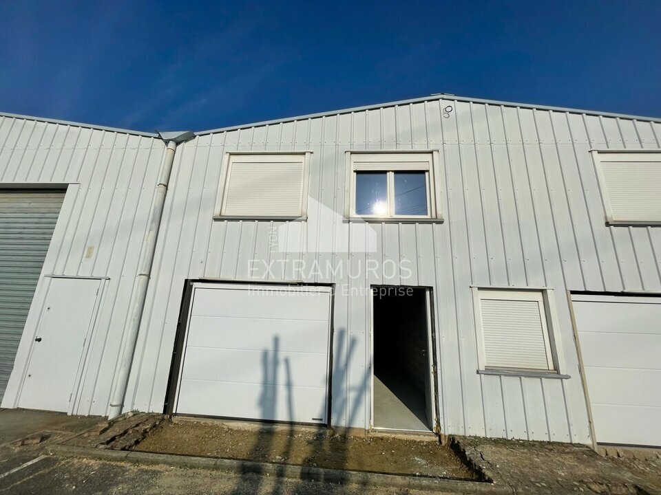 Local d'activités idéal artisan / TPE à Mions