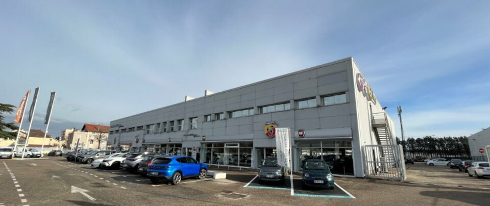 Local d'activités de 3300m² divisible à partir de 460m²