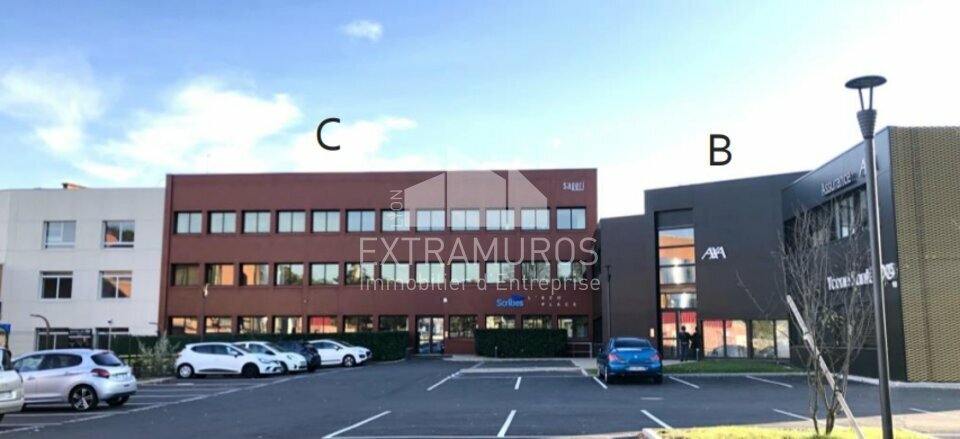 A VENDRE OU A LOUER LOCAL DE 370M² SUR VILLEFRANCHE