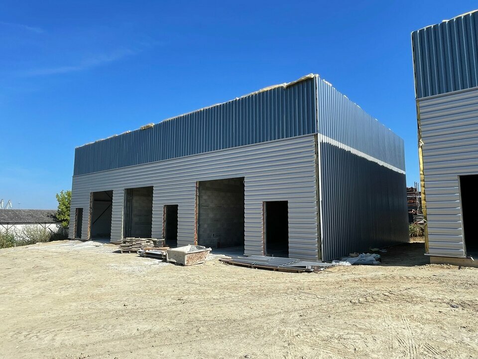 A VENDRE : LOCAL D'ACTIVITE A BASSENS  A VENDRE : LOCAL D'ACTIVITE A BASSENS