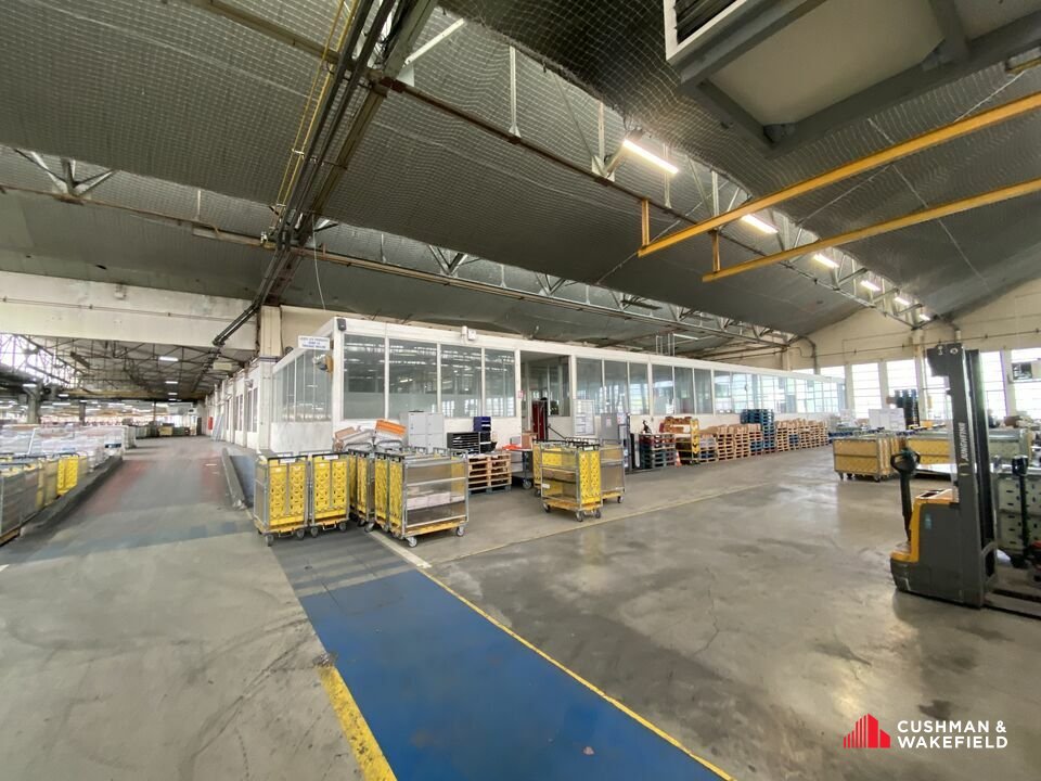A LOUER - LOGISTIQUE URBAINE  -  ANGOULEME 14.000 m² 