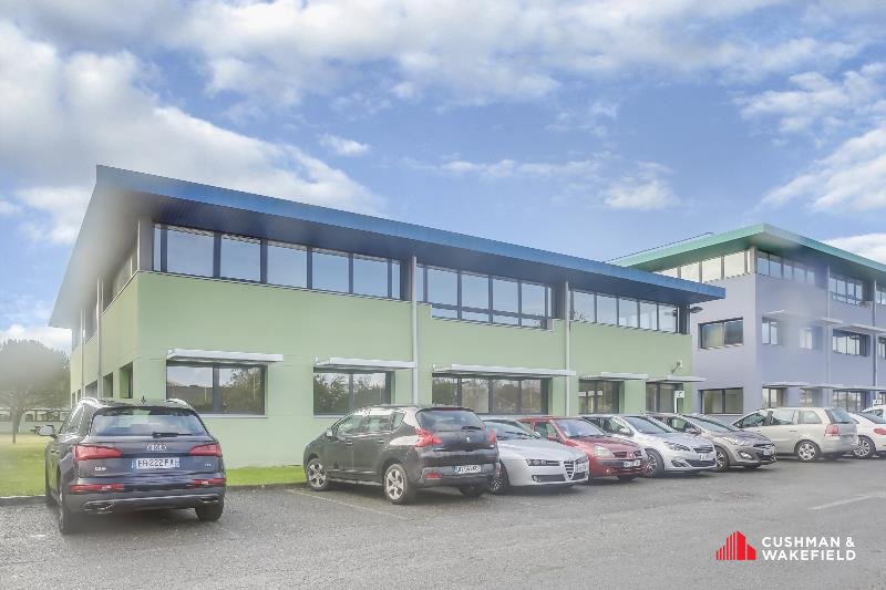 Bureaux à la location de 178 m²