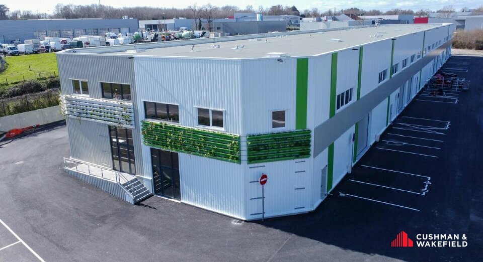 Cellules d'activités à vendre à Tresses