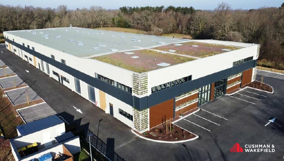 LOCAUX D'ACTIVITES A VENDRE VILLAGE D'ENTREPRISES DE SALLEBOEUF