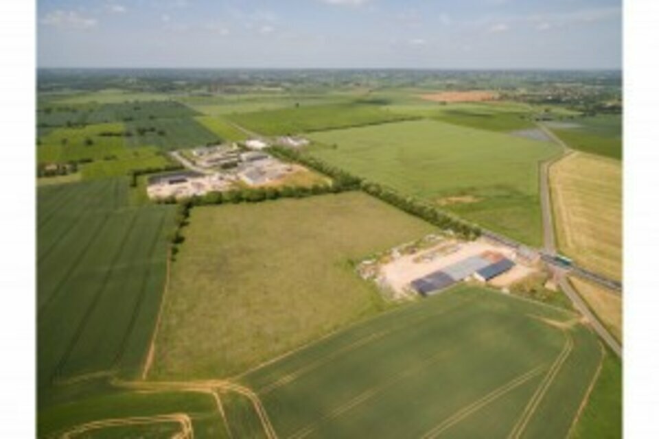 Terrains industriels à vendre (56 000 m²) - Montgivray (36)