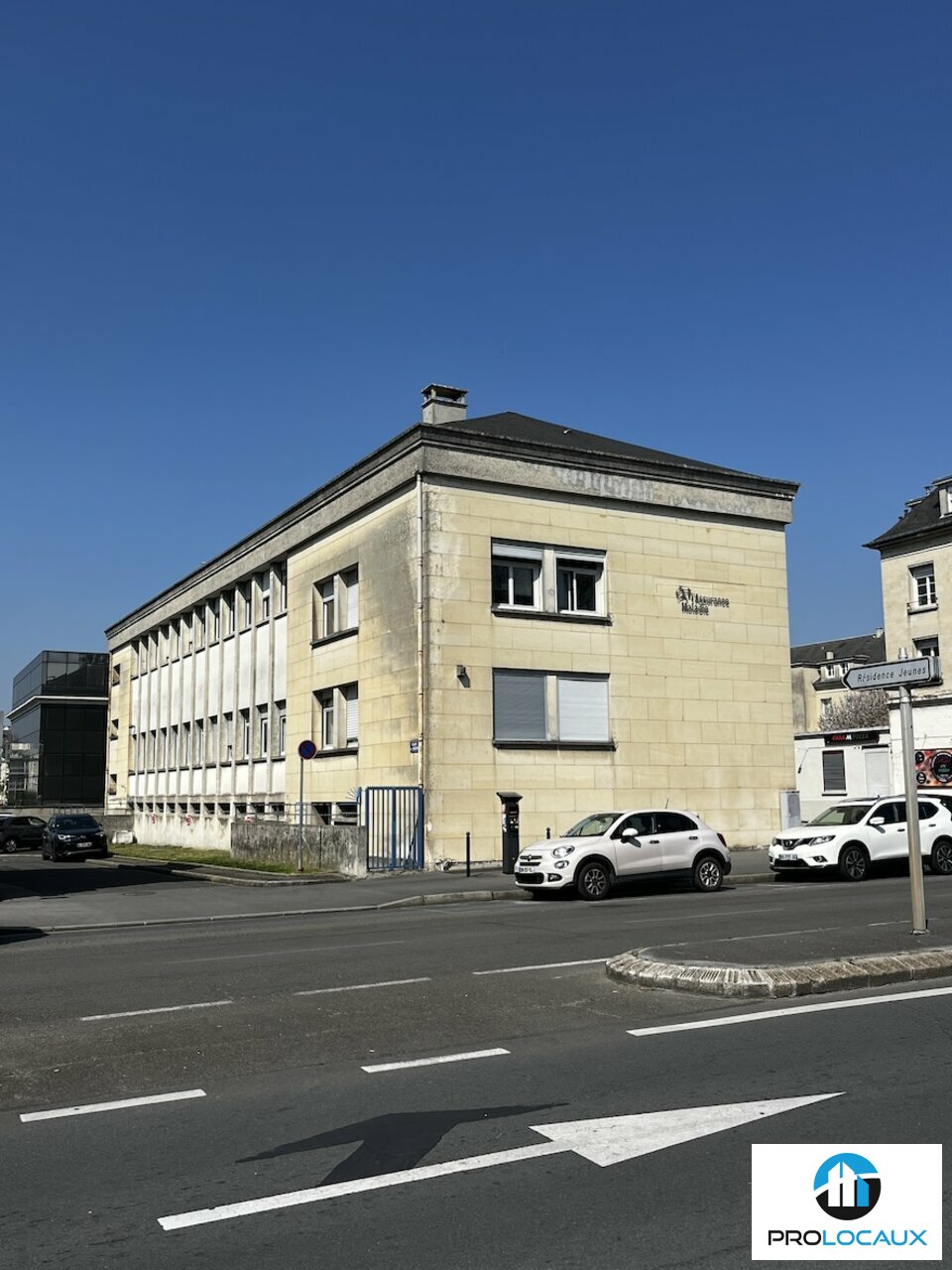 A vendre Bureaux 1060m² Compiègne