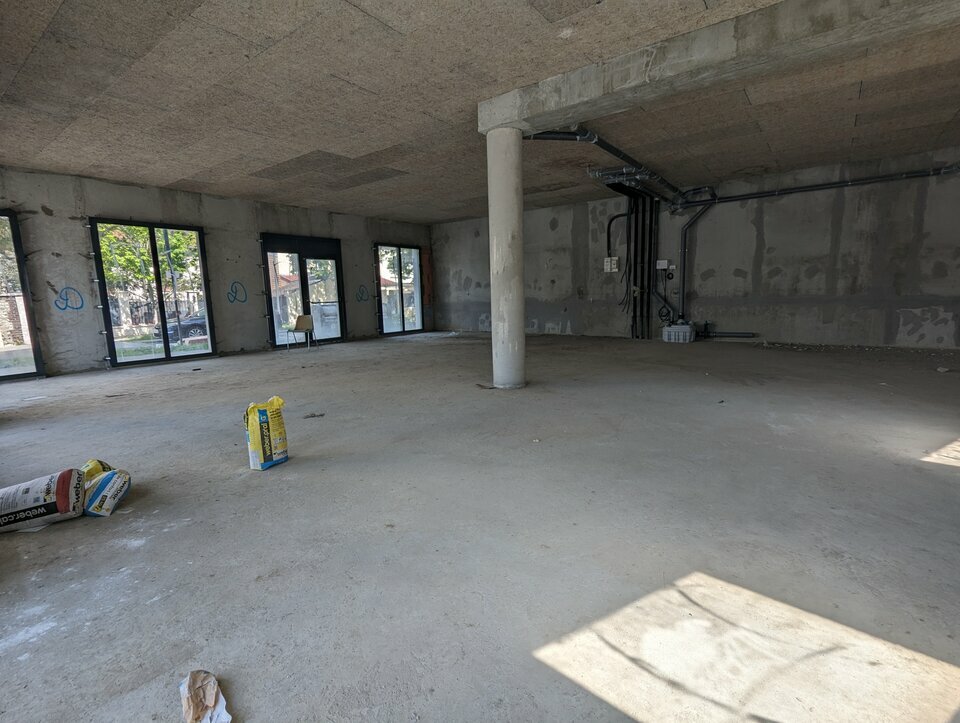 A louer local commercial sur Rouen, proche du T4