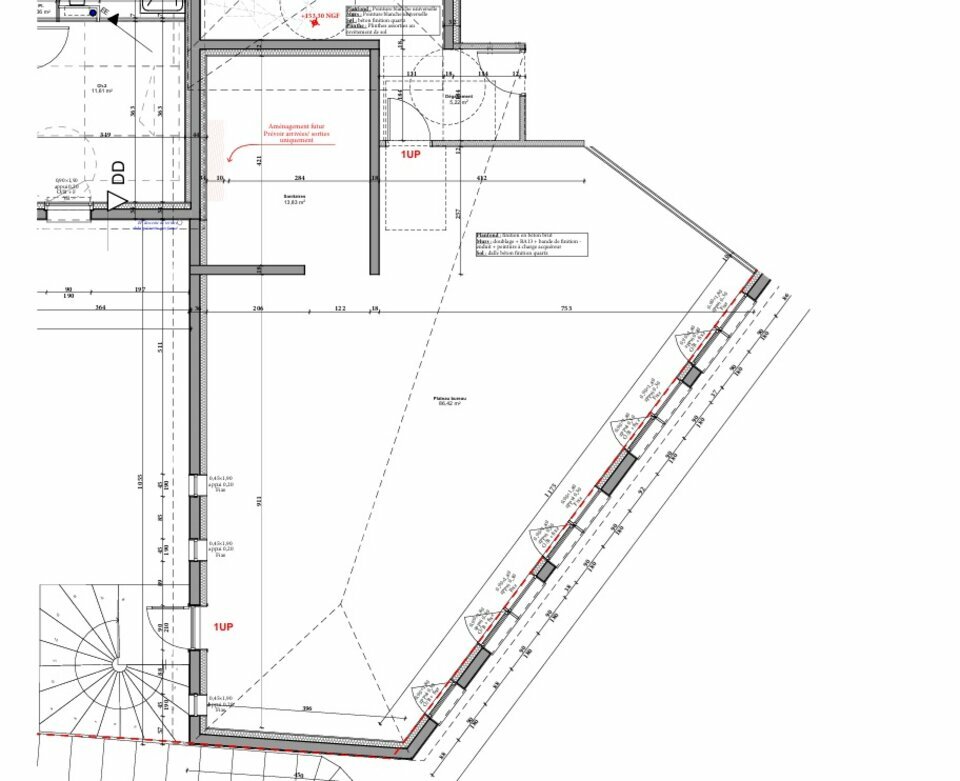 A VENDRE BUREAUX EN R+2  au coeur d'Yvetot! 