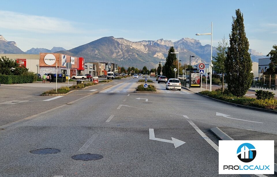A louer Local commercial  491m² Argonay