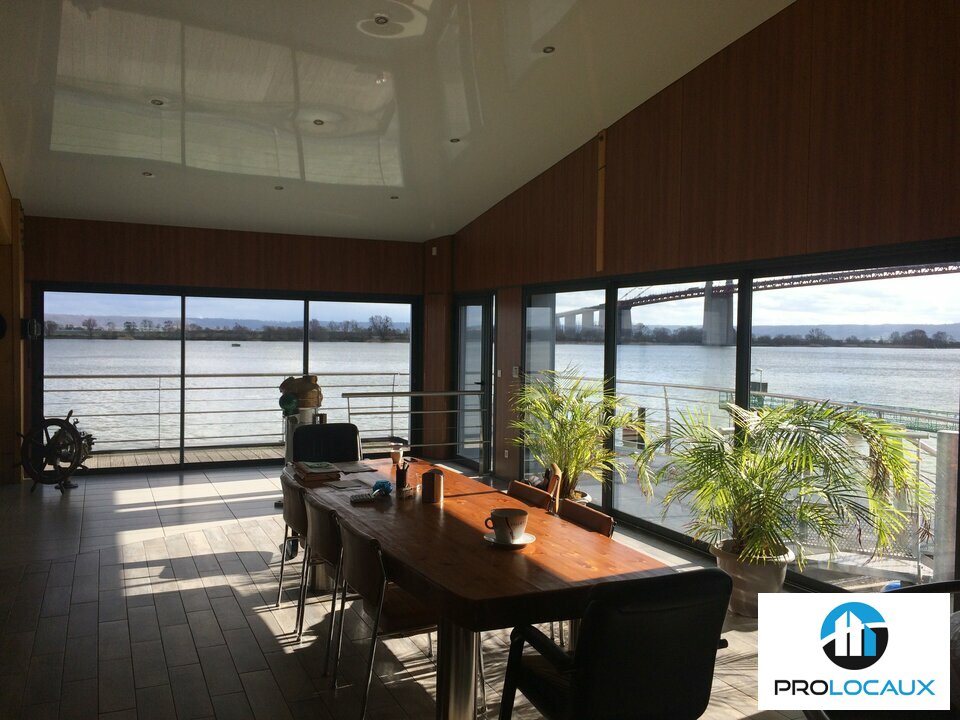 A louer Bureaux 560m² Tancarville