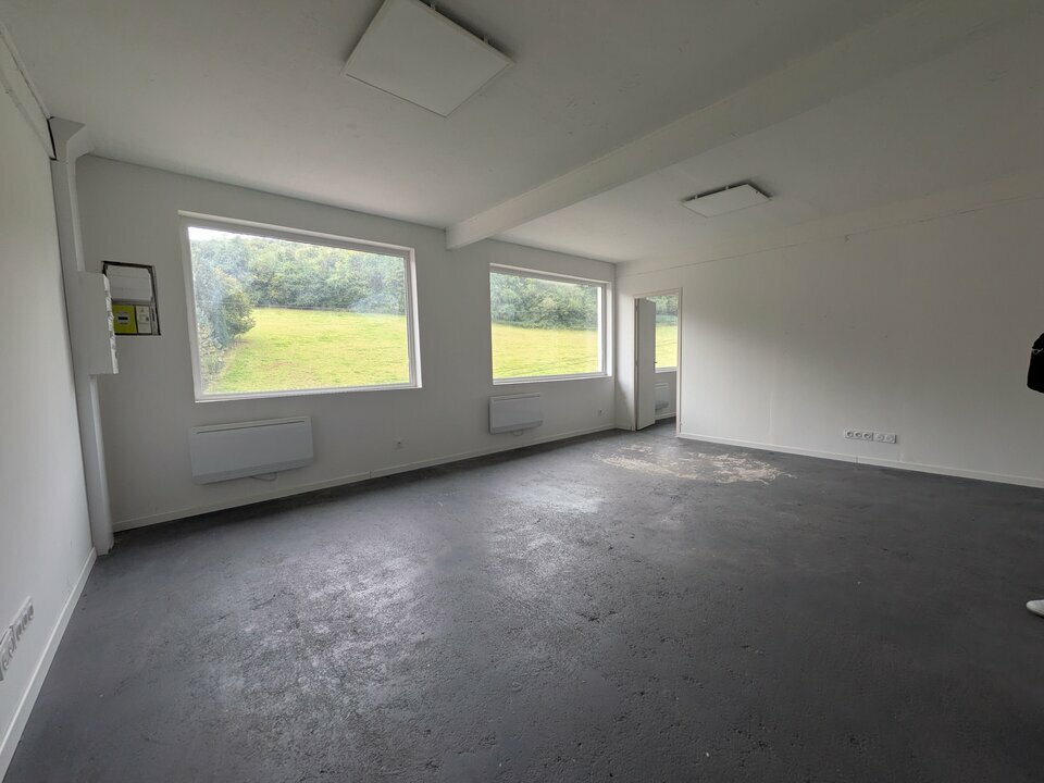 DARNETAL - BUREAUX DE 170m² en R+1
