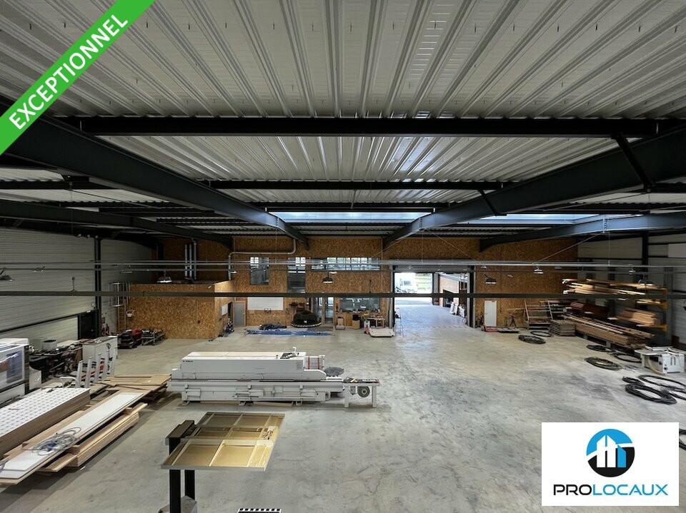 A louer Locaux d'activité 1772m² Pontpoint