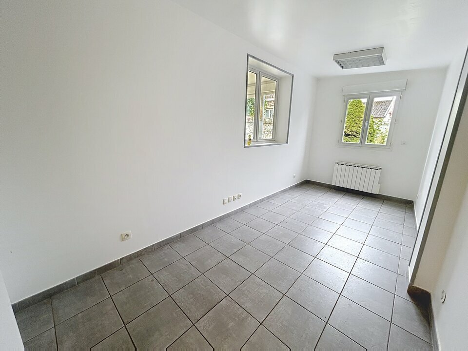 Local commercial à louer - 87.0 m2 - 76 - Seine-Maritime