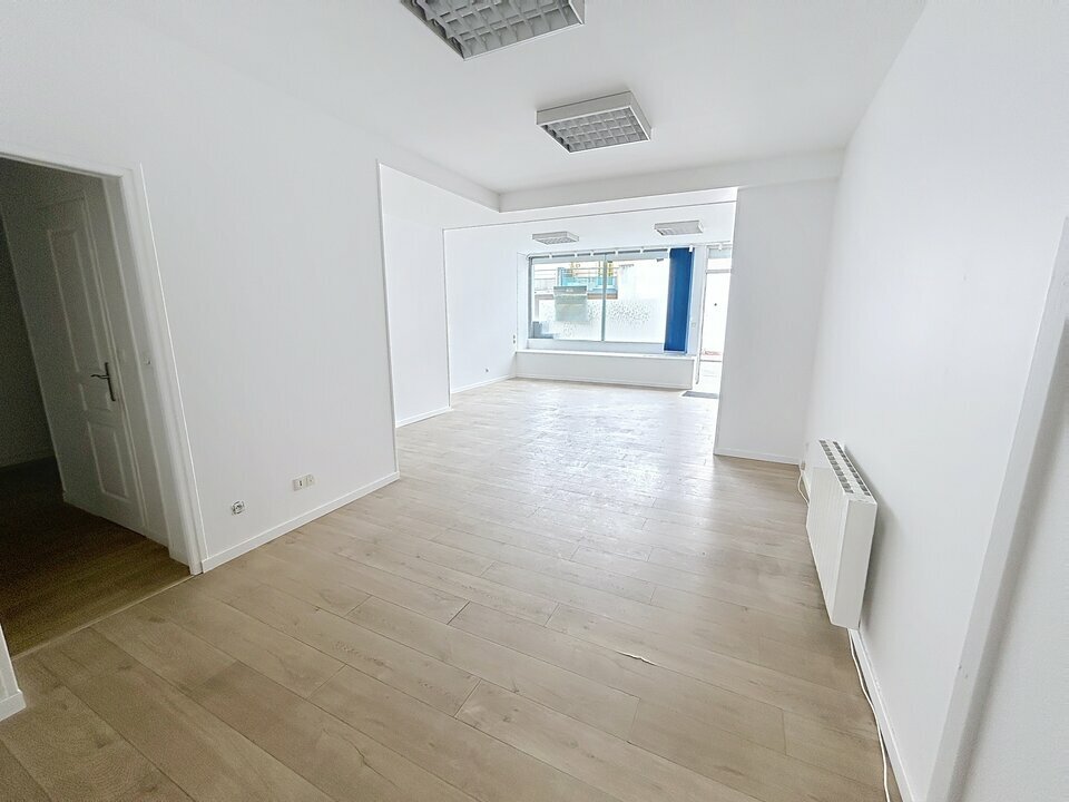 Local commercial à louer - 87.0 m2 - 76 - Seine-Maritime