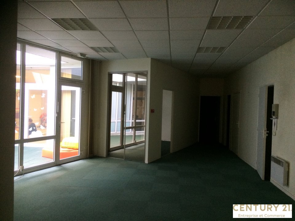 Agrandir la photo Bureaux à vendre - 133.28 m2 - 72 - Sarthe