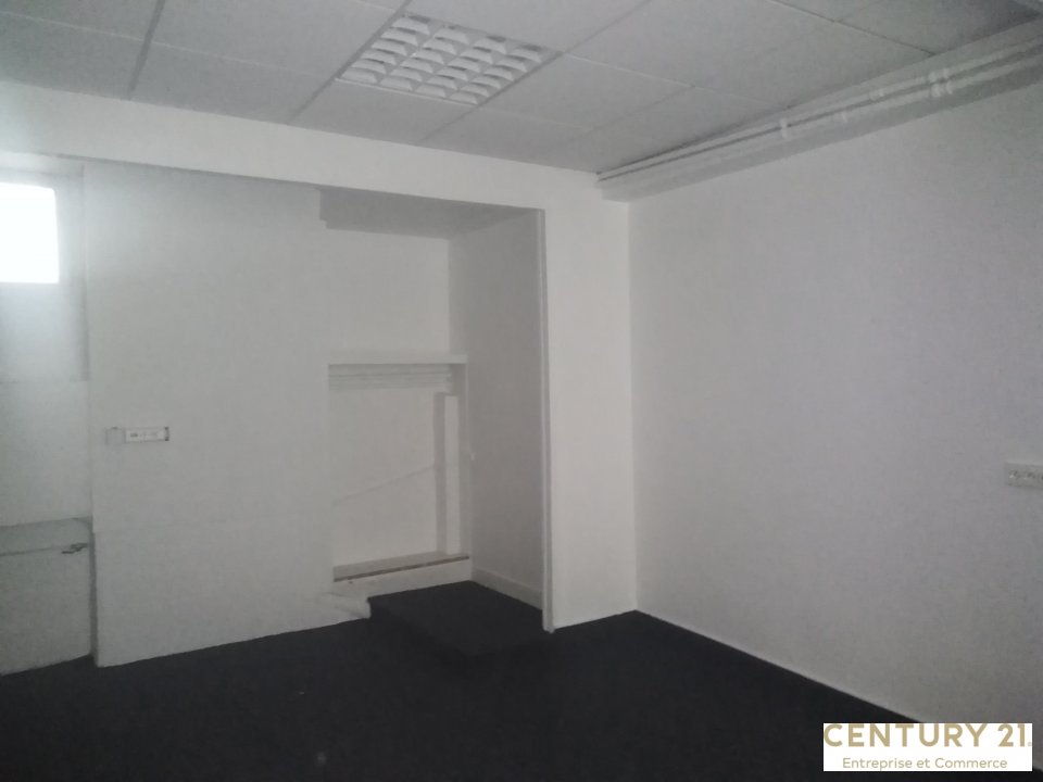 Agrandir la photo Local commercial à louer - 30.0 m2 - 72 - Sarthe