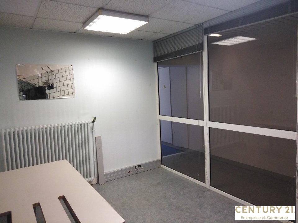 Agrandir la photo Bureaux à louer - 190.0 m2 - 72 - Sarthe