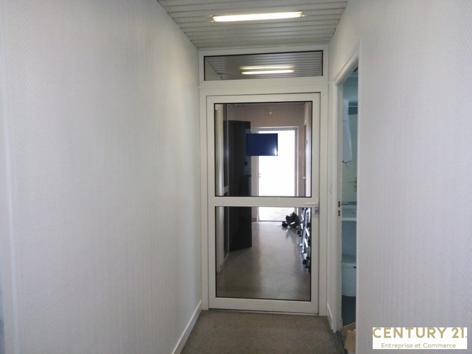 Agrandir la photo Bureaux à louer - 190.0 m2 - 72 - Sarthe