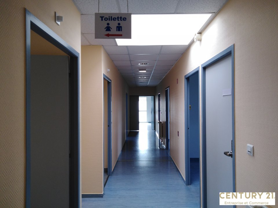 Agrandir la photo Bureaux à louer - 621.13 m2 - 72 - Sarthe