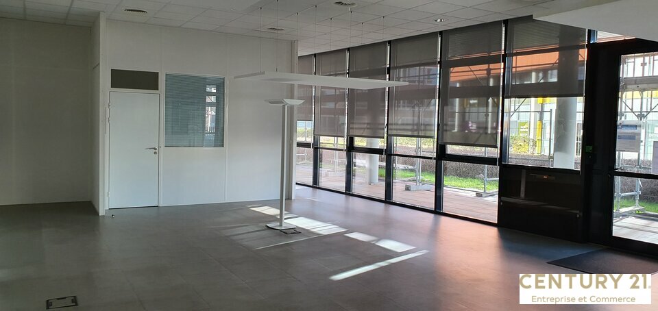 Agrandir la photo Bureaux à louer - 438.0 m2 - 72 - Sarthe