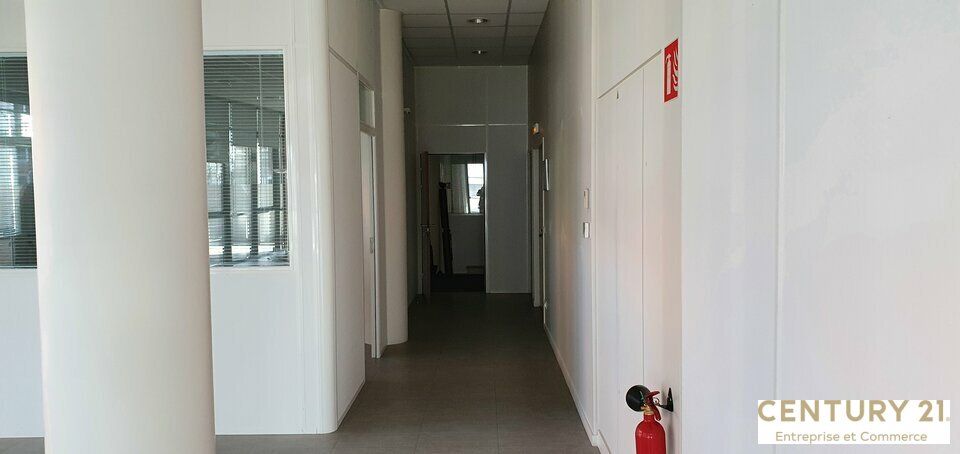 Agrandir la photo Bureaux à louer - 438.0 m2 - 72 - Sarthe