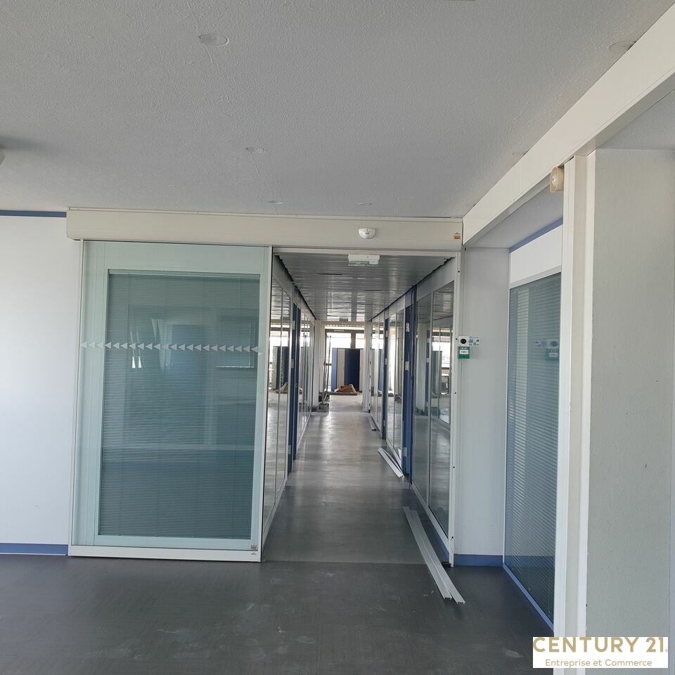 Agrandir la photo Bureaux à louer - 301.13 m2 - 72 - Sarthe