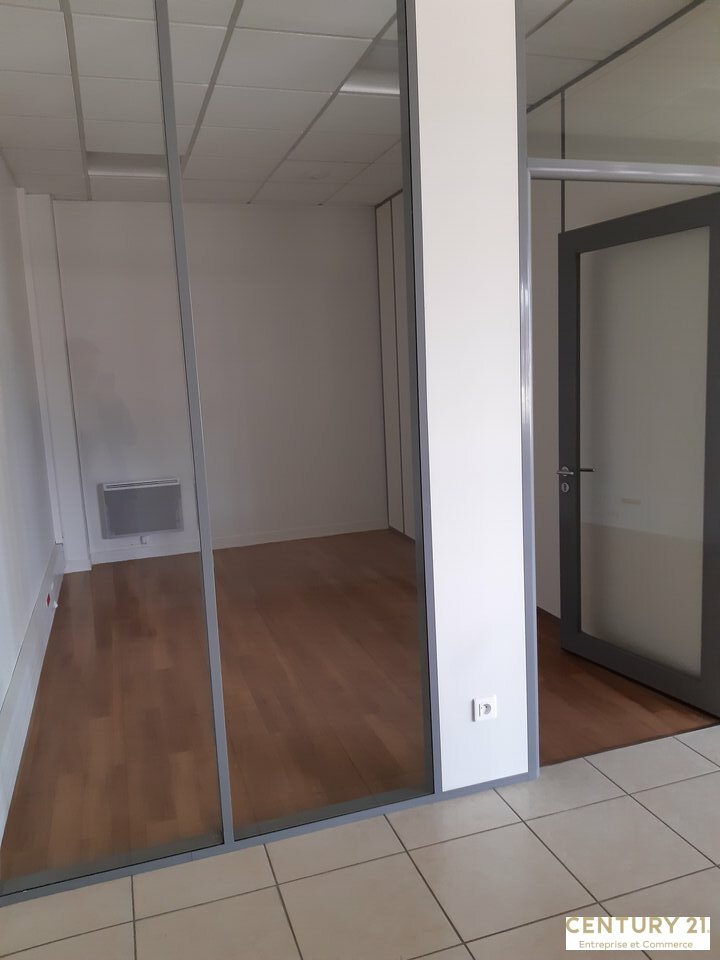 Agrandir la photo Local commercial à louer - 120.0 m2 - 72 - Sarthe