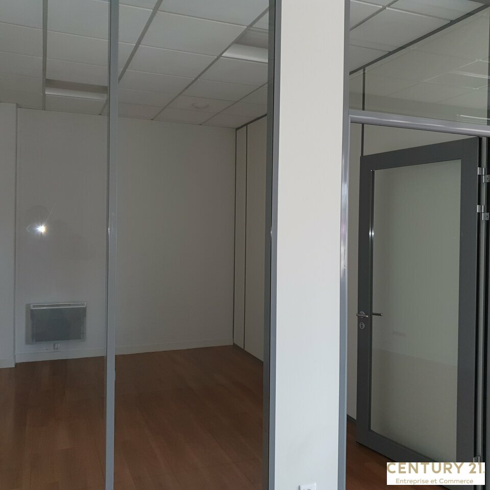 Agrandir la photo Local commercial à louer - 120.0 m2 - 72 - Sarthe