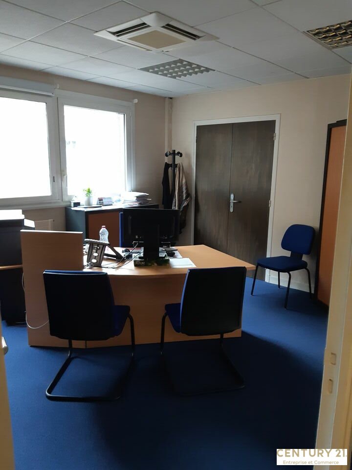 Agrandir la photo Bureaux à vendre - 467.0 m2 - 72 - Sarthe