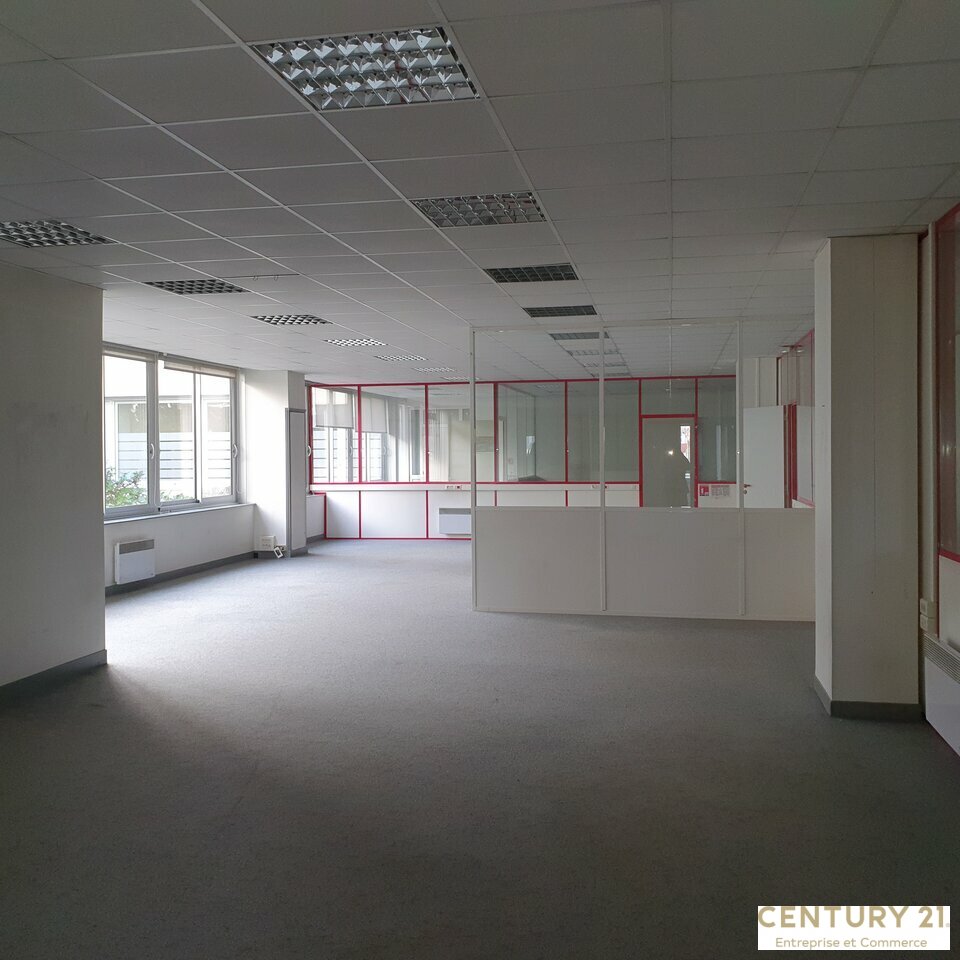 Agrandir la photo Bureaux à louer - 530.0 m2 - 72 - Sarthe