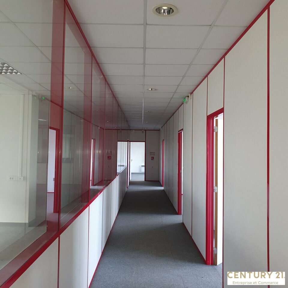 Agrandir la photo Bureaux à louer - 530.0 m2 - 72 - Sarthe