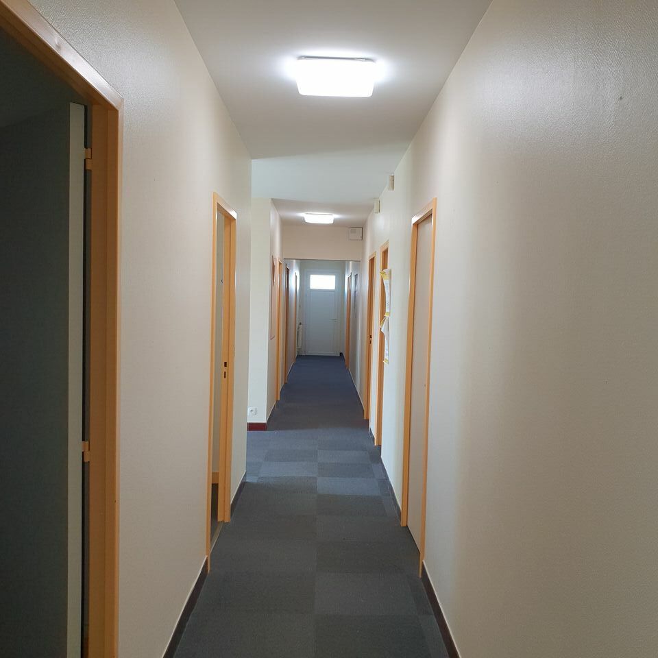 Agrandir la photo Bureaux à louer - 606.0 m2 - 72 - Sarthe