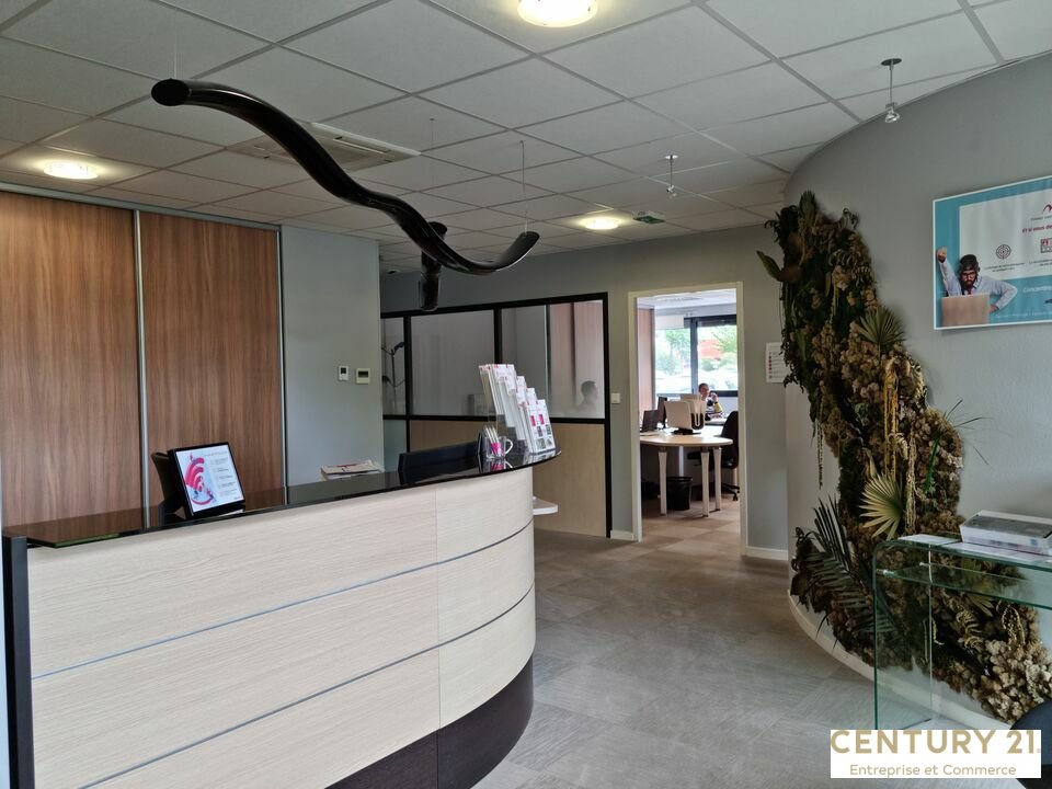 Agrandir la photo Bureaux à vendre - 413.4 m2 - 72 - Sarthe