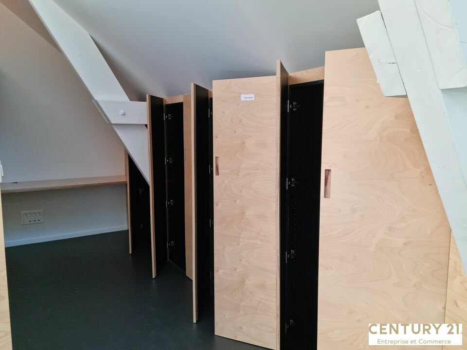 Agrandir la photo Bureaux à louer - 77.0 m2 - 72 - Sarthe