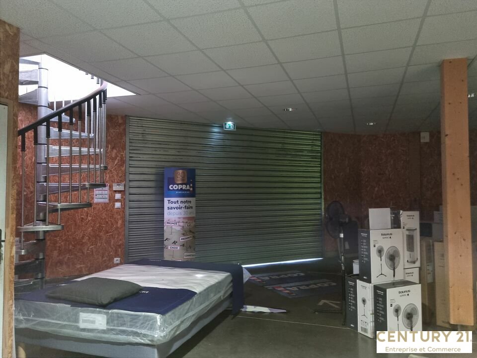 Agrandir la photo Local commercial à louer - 250.0 m2 - 72 - Sarthe