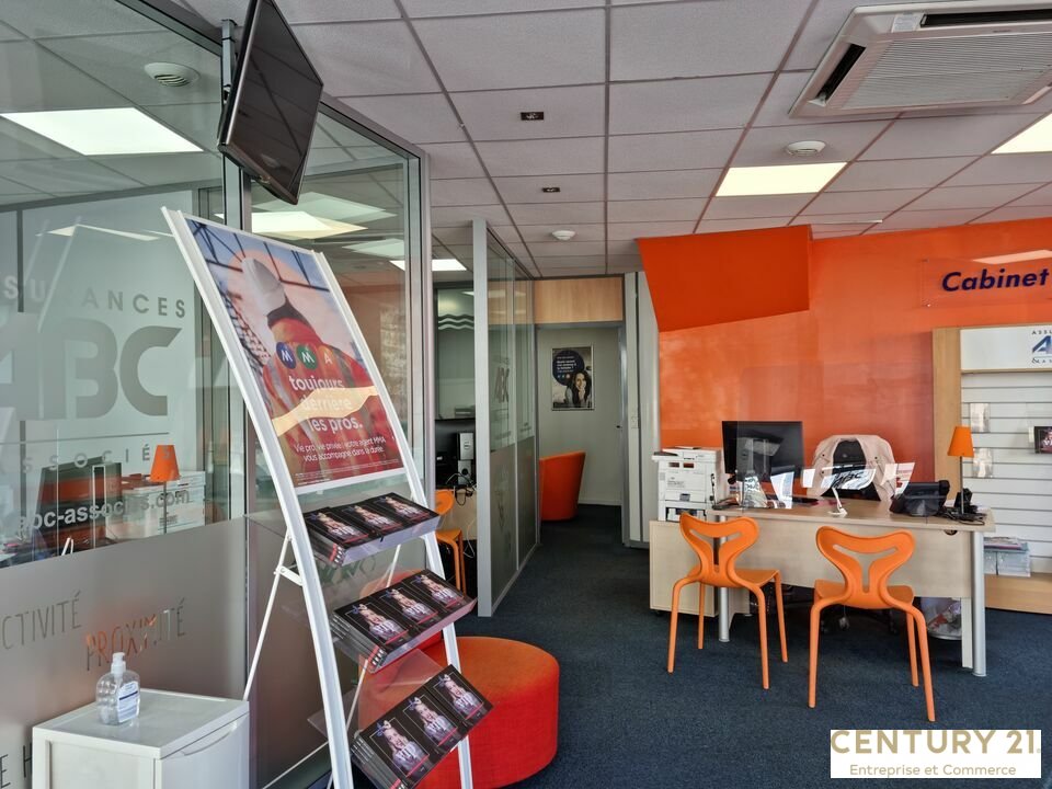 Agrandir la photo Local commercial à vendre - 242.0 m2 - 72 - Sarthe