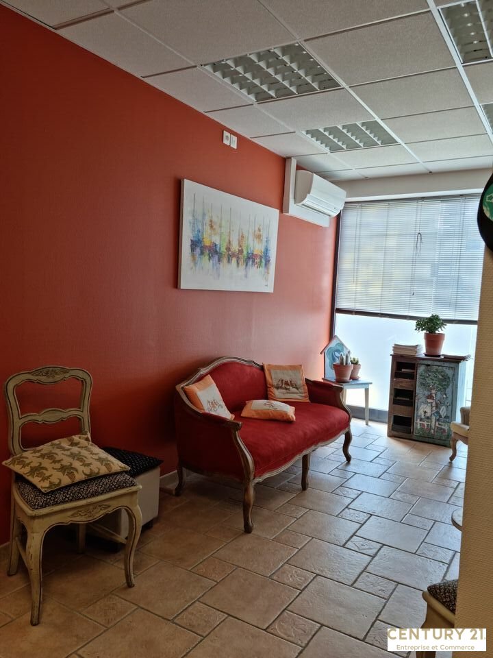 Agrandir la photo Bureaux à vendre - 104.0 m2 - 72 - Sarthe