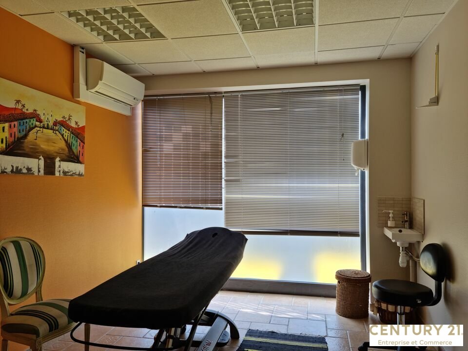 Agrandir la photo Bureaux à vendre - 104.0 m2 - 72 - Sarthe