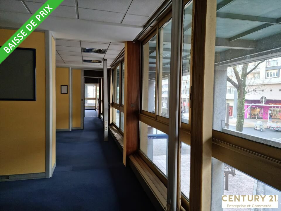 Agrandir la photo Bureaux à vendre - 467.0 m2 - 72 - Sarthe