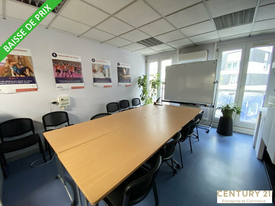 Agrandir la photo Bureaux à vendre - 270.0 m2 - 72 - Sarthe