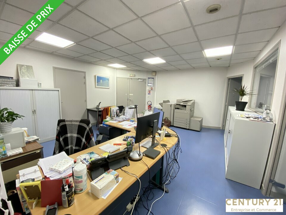 Agrandir la photo Bureaux à vendre - 270.0 m2 - 72 - Sarthe