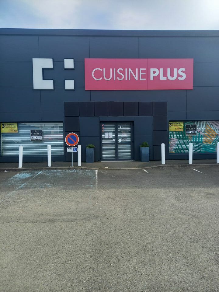 Local commercial à vendre - 485.0 m2 - 72 - Sarthe