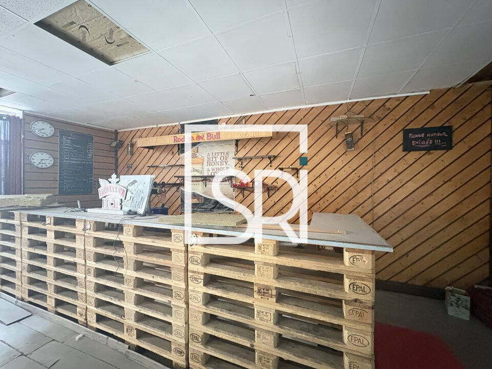 A vendre Local commercial  46m² Clermont-Ferrand