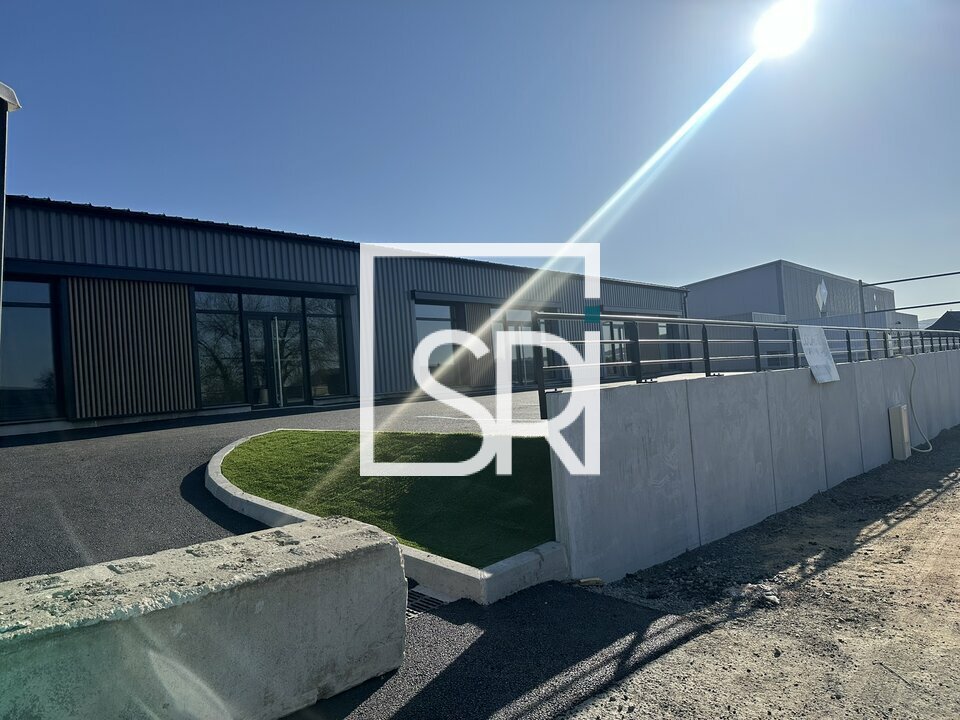 A louer Local commercial  436m² Cusset