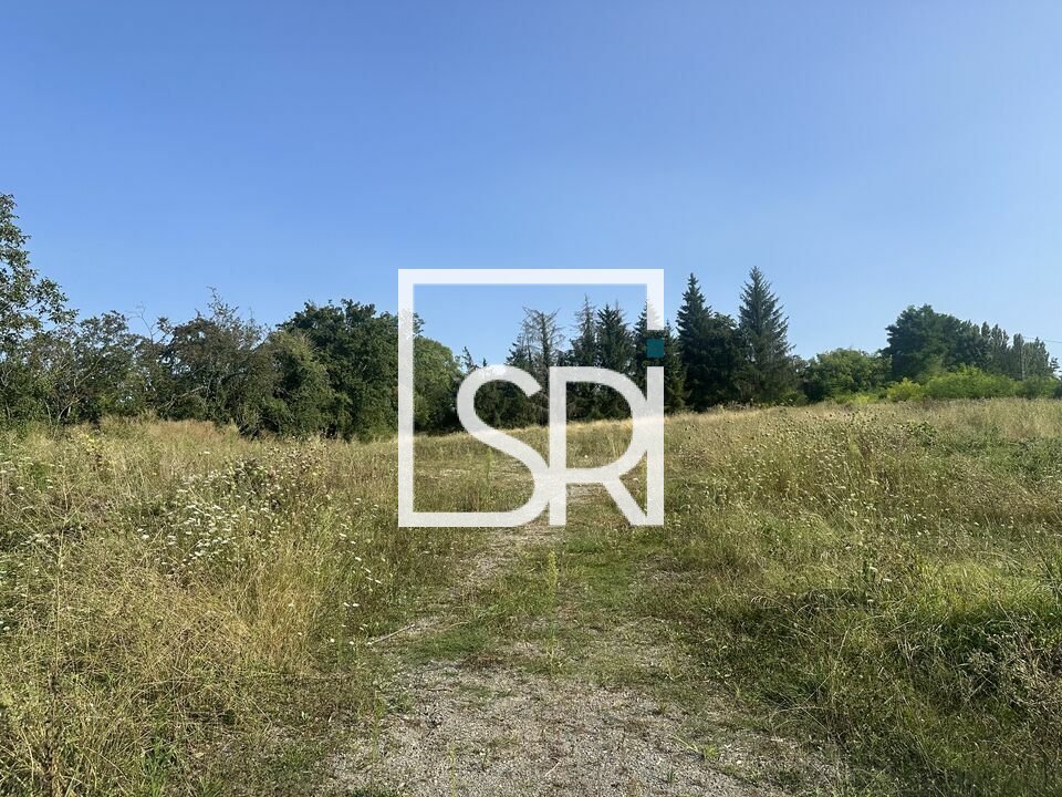 A vendre Terrain 10146m² Cusset