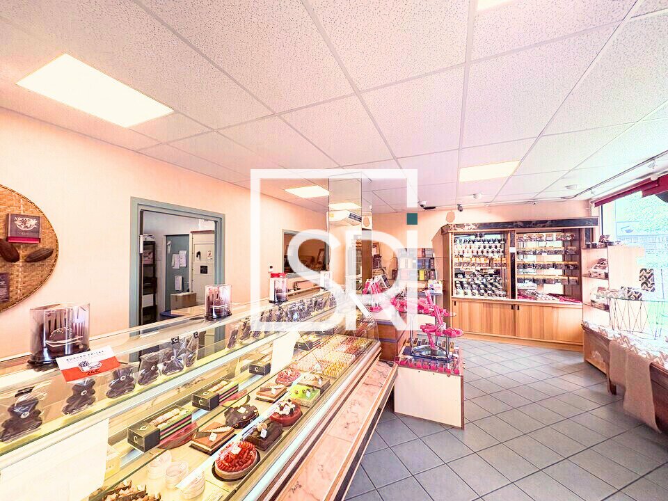 A louer Local commercial  650m² Aubière