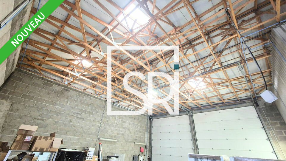 A louer Entrepôt 192m² Sayat