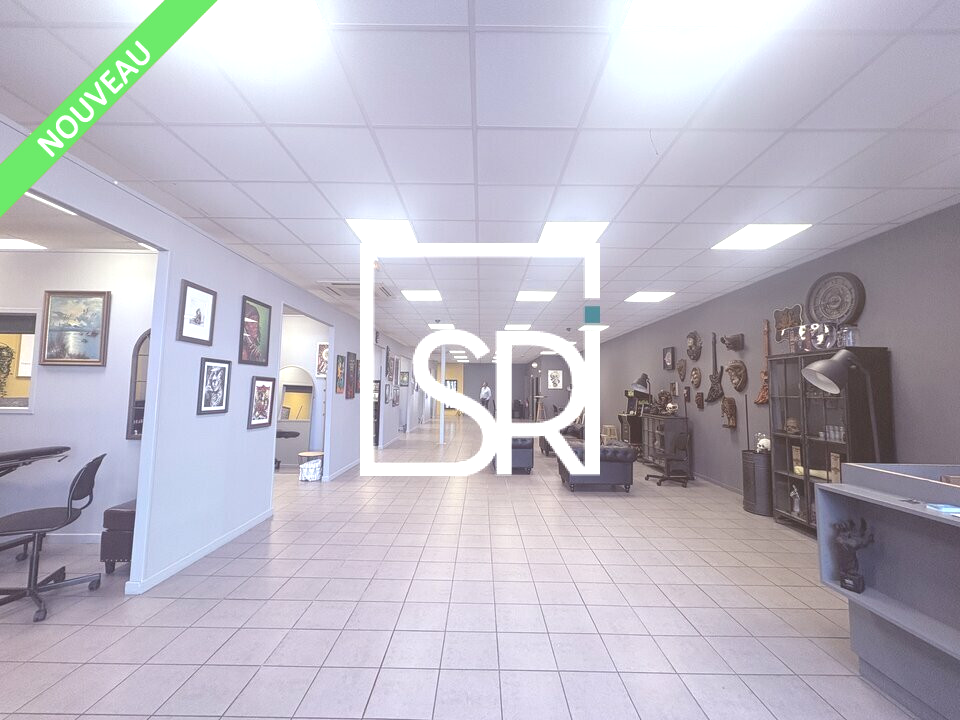 A louer Local commercial  260m² Lempdes