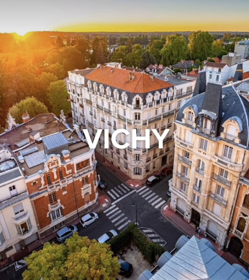 LOCATION LOCAL COMMERCIAL CENTRE VILLE 700 M² - 03200 - VICHY