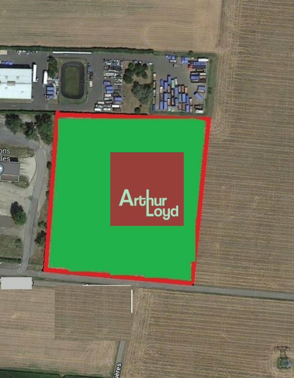 PONT DU CHATEAU - A VENDRE TERRAIN 16 896 M² - POSSIBILITE DIVISION 